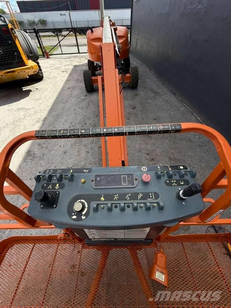 JLG 460 SJ Телескопични повдигачи
