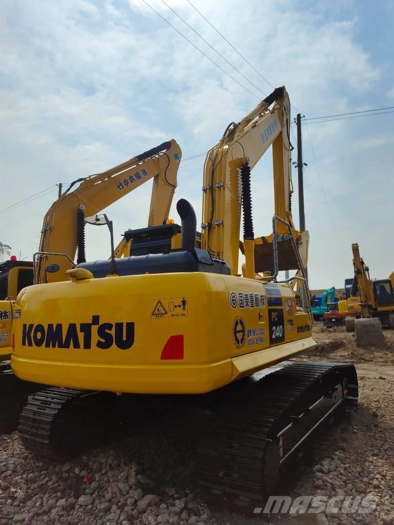 Komatsu PC 240 LC Верижен екскаватор