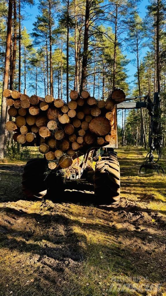 John Deere 1010G Форуардери