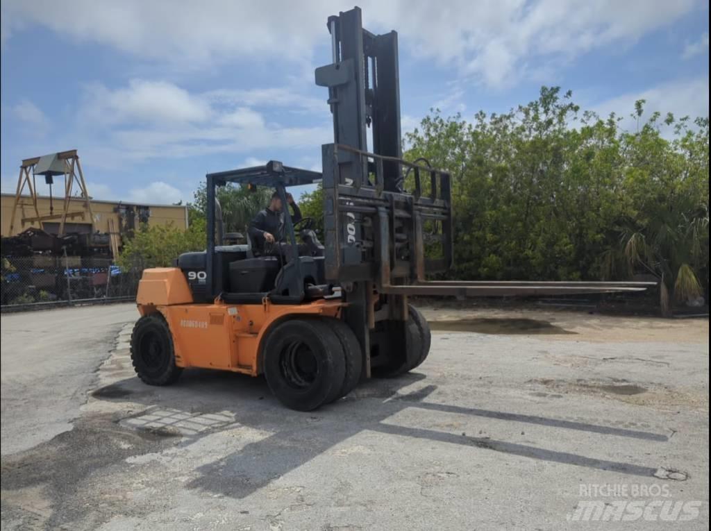 Doosan D 90 S-7 Вилични кари-повдигачи - други