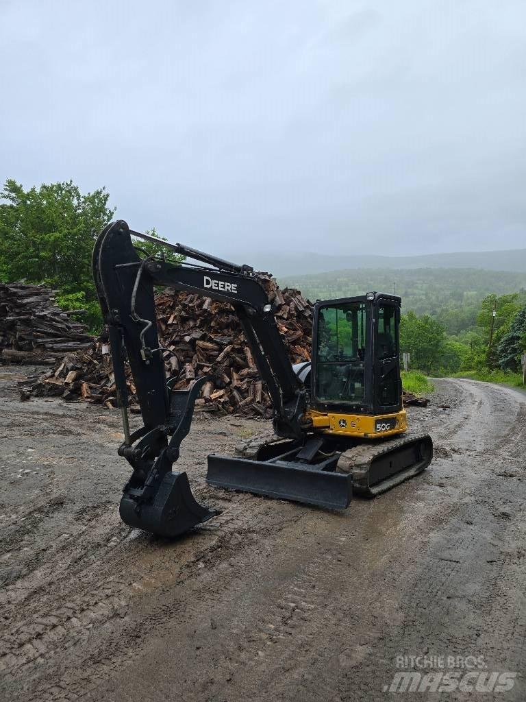 DEERE 50G Мини екскаватори < 7 т