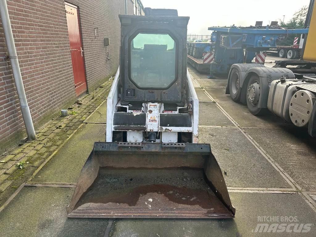 Bobcat 553 Мини товарачи
