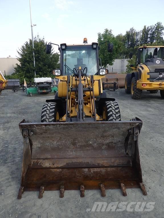 Volvo L 25 F Колесни товарачи