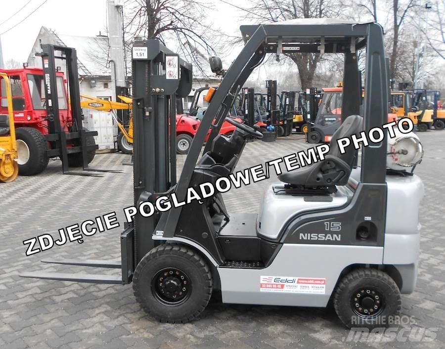 Nissan NP1F1A15D Камиони с АГУ