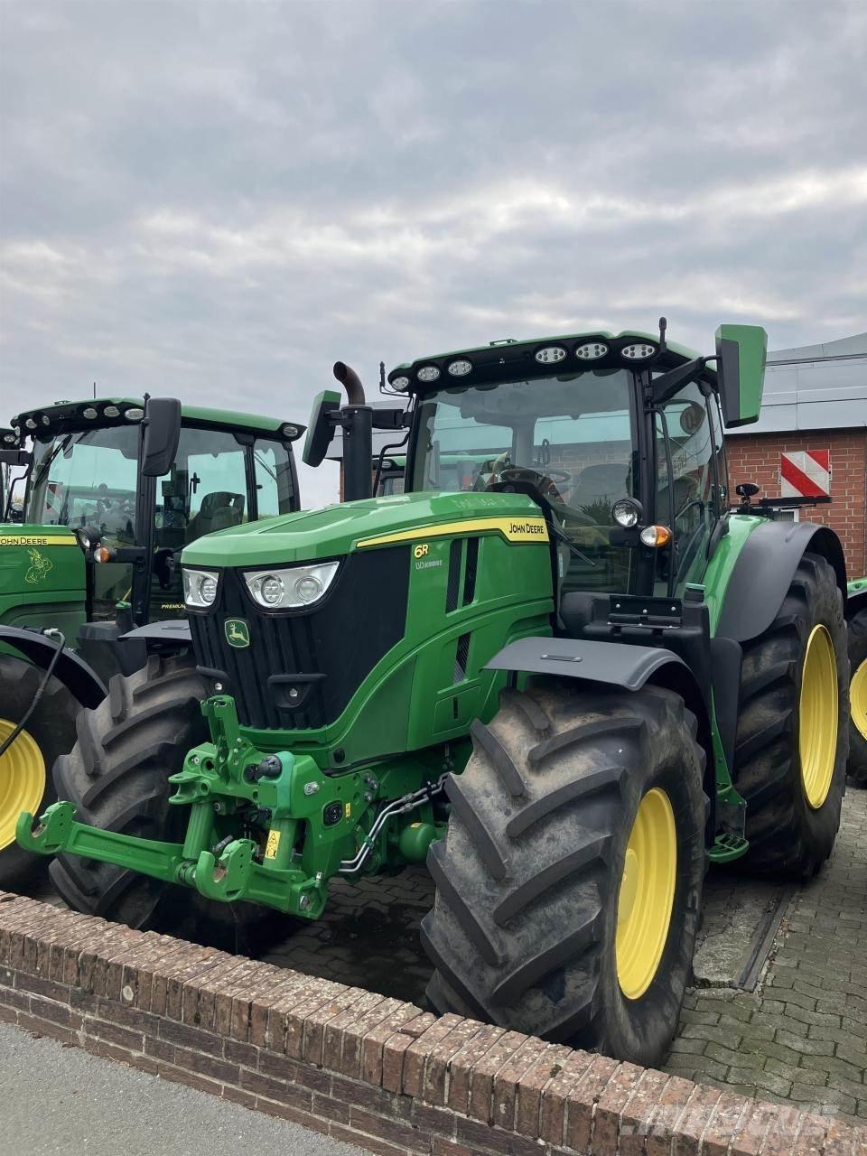 John Deere 6R 215 Трактори