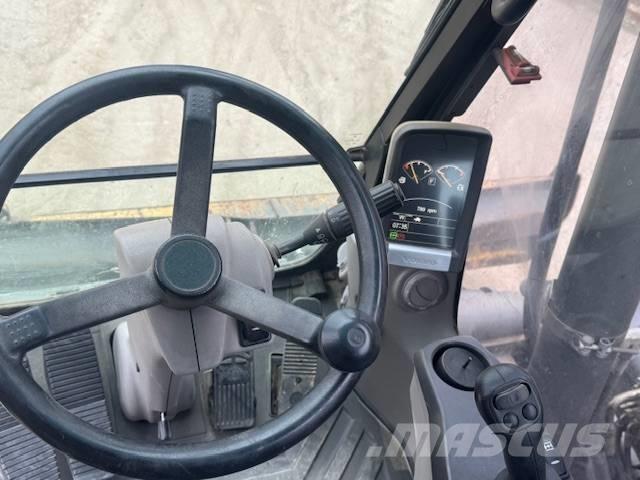 Volvo EW 140 C Колесни екскаватори