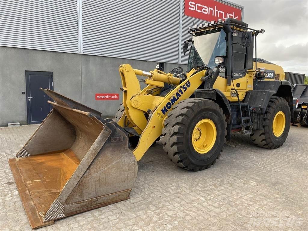 Komatsu WA320-8 Колесни товарачи