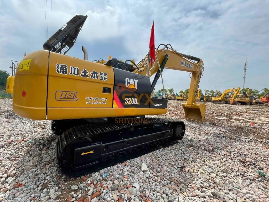 CAT 320 D Верижен екскаватор