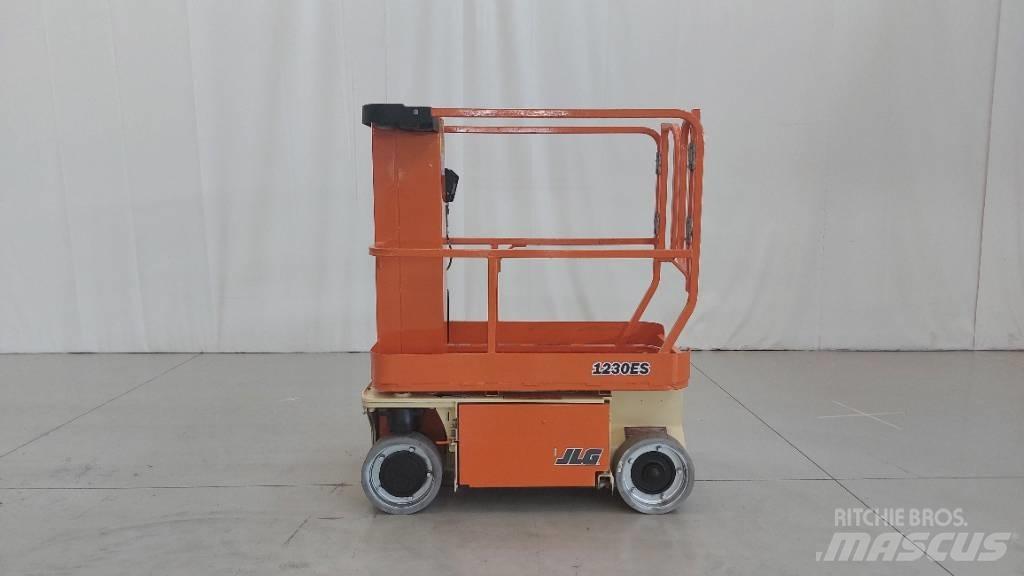 JLG 1230 ES Ножични работни платформи