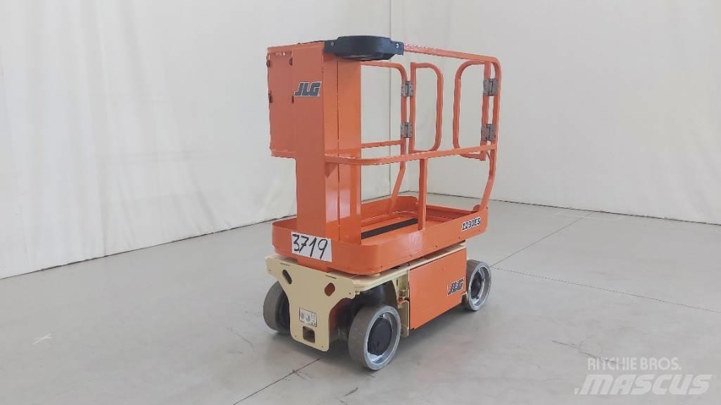 JLG 1230 ES Ножични работни платформи