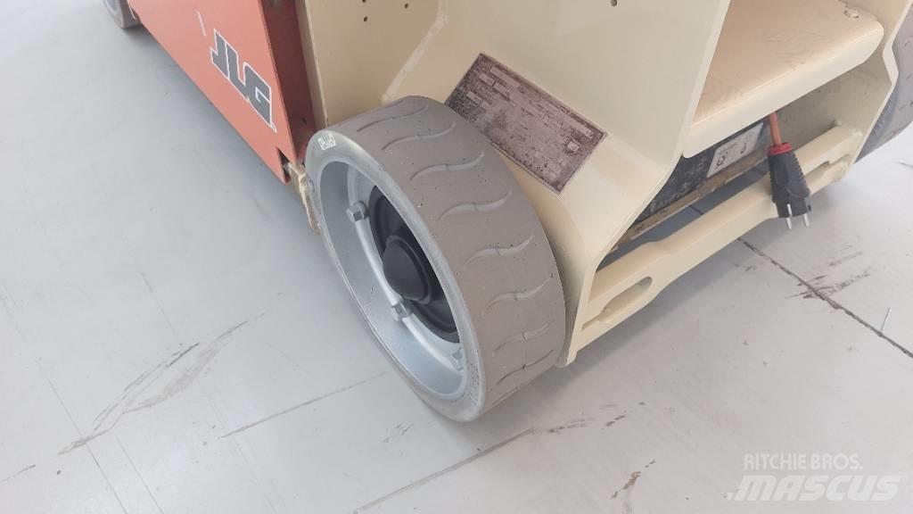 JLG 1230 ES Ножични работни платформи