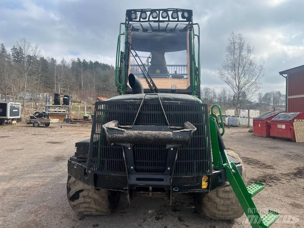 John Deere 810 E Форуардери