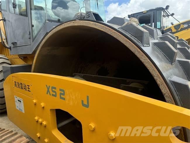 XCMG XS 223 J Еднобарабанни ролки
