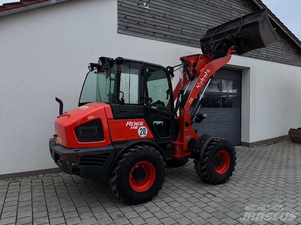 Kubota R 065 Колесни товарачи