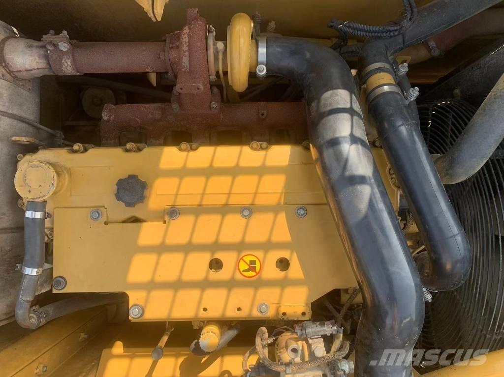 CAT 323 D L Верижен екскаватор