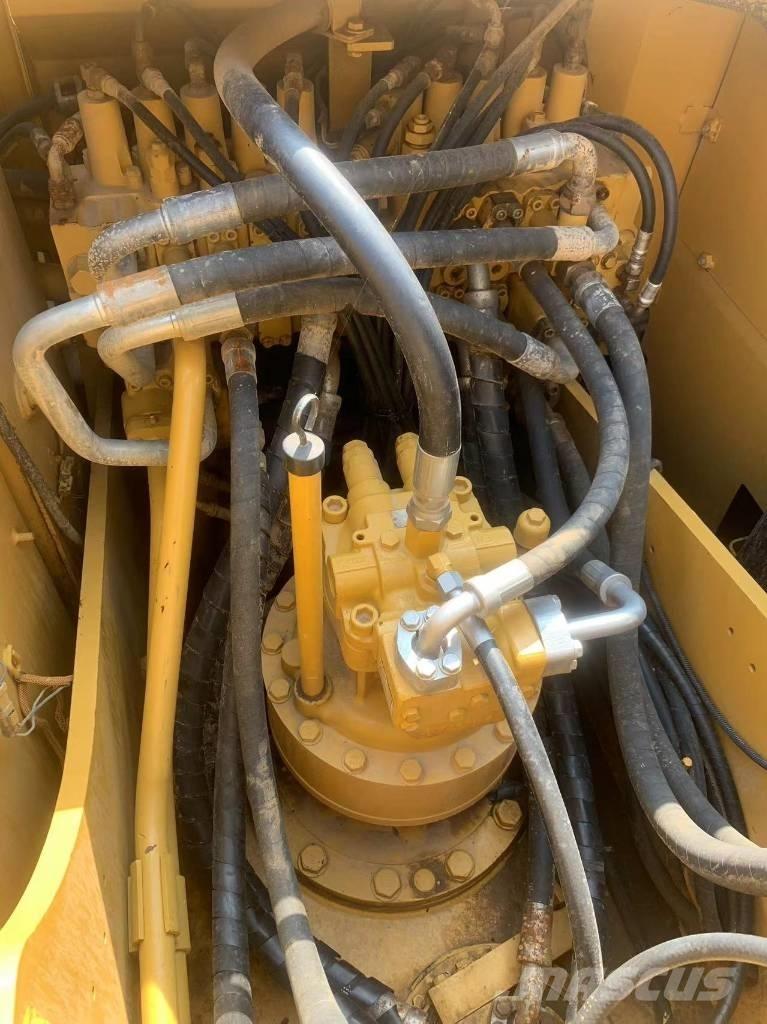CAT 323 D L Верижен екскаватор