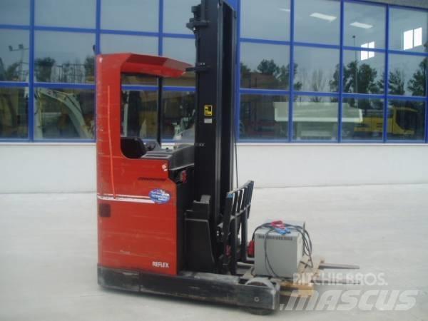 BT RR B2/14 Телескопични товарачи