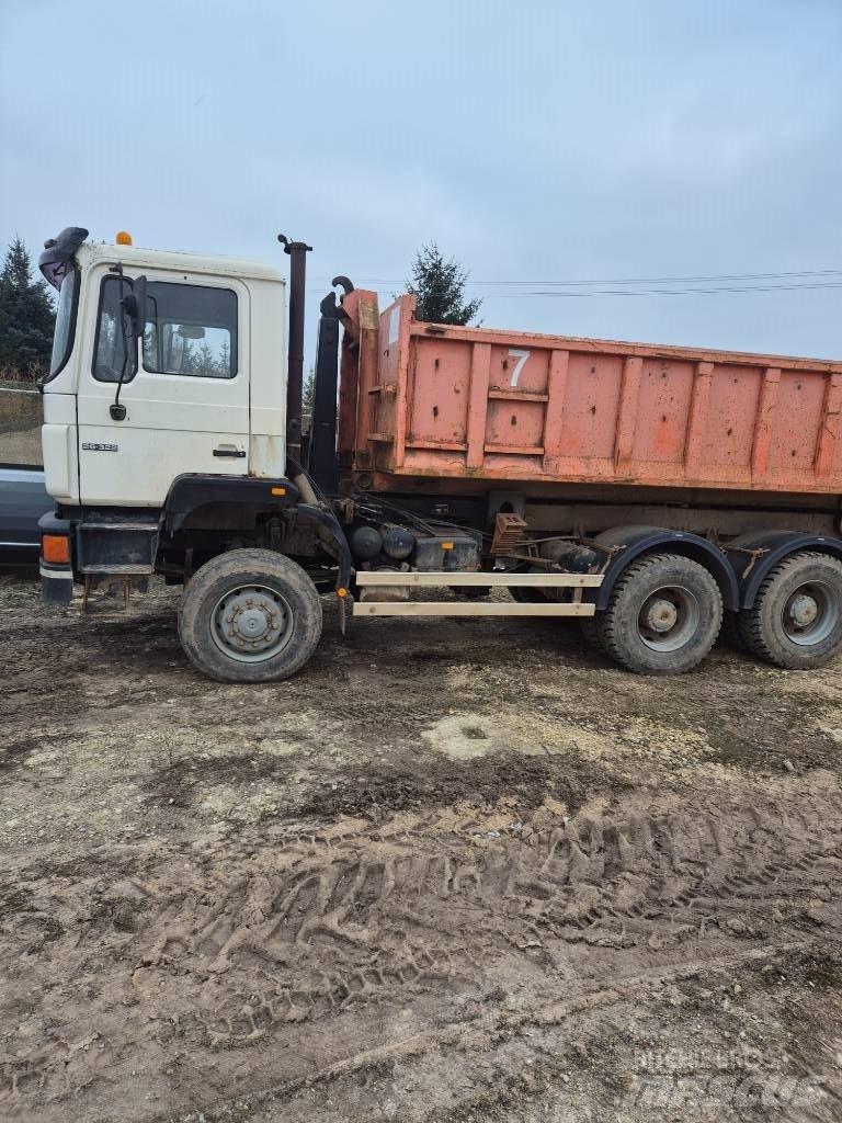 MAN 26.322 Камиони със скипов подемник
