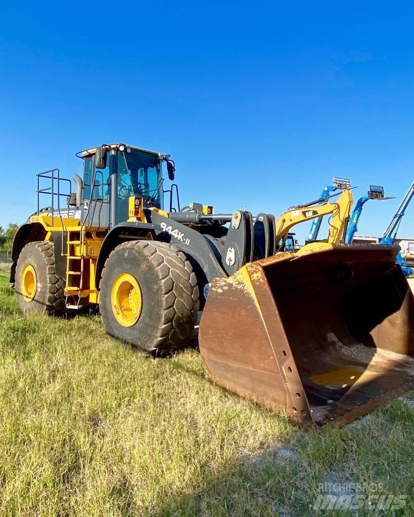 John Deere 844 K Колесни товарачи