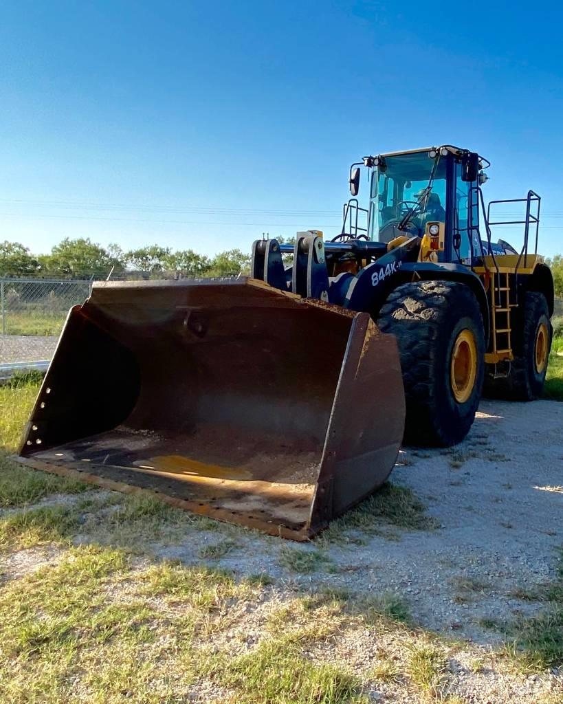 John Deere 844 K Колесни товарачи