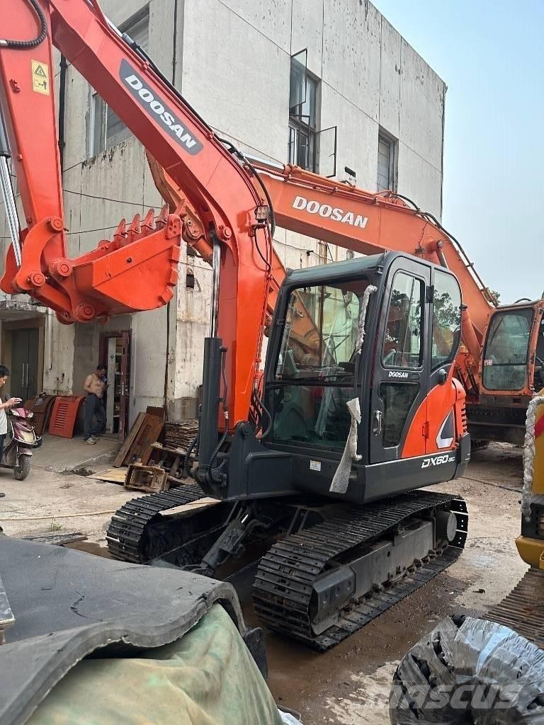 Doosan DX 60 Мини екскаватори < 7 т