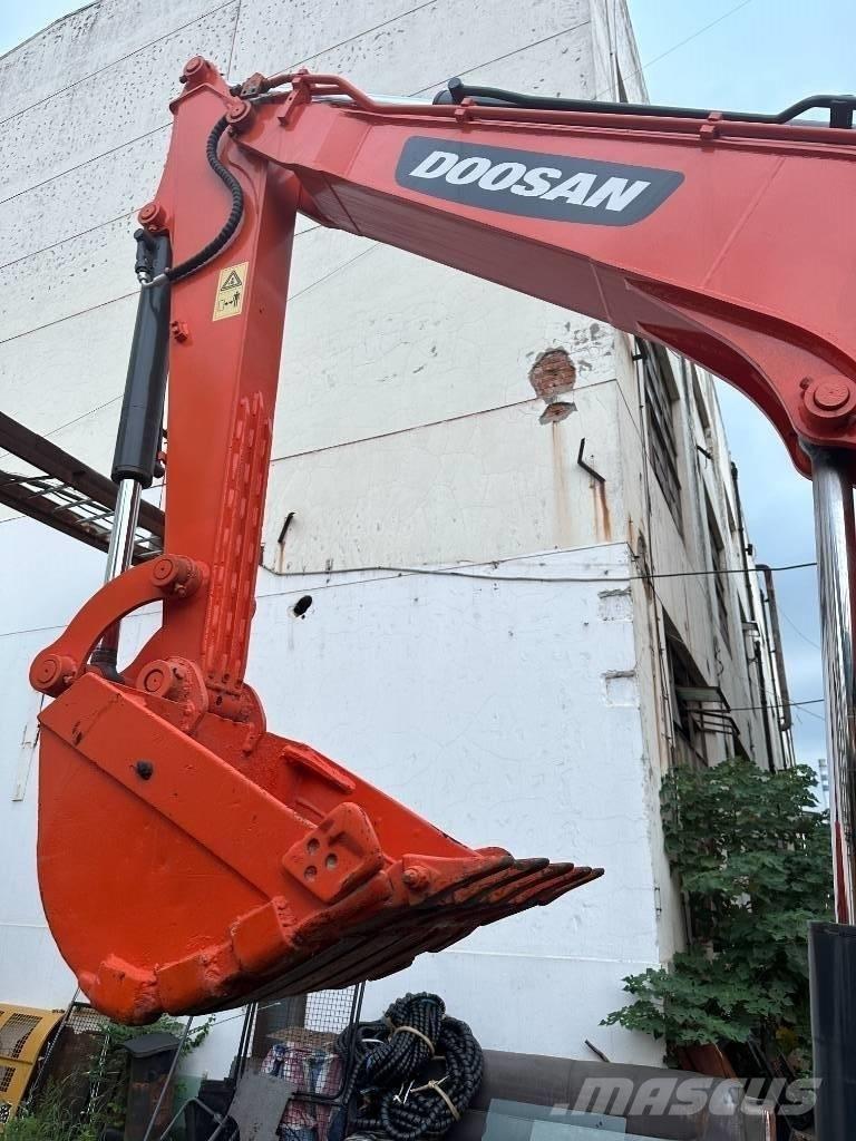 Doosan DX 60 Мини екскаватори < 7 т