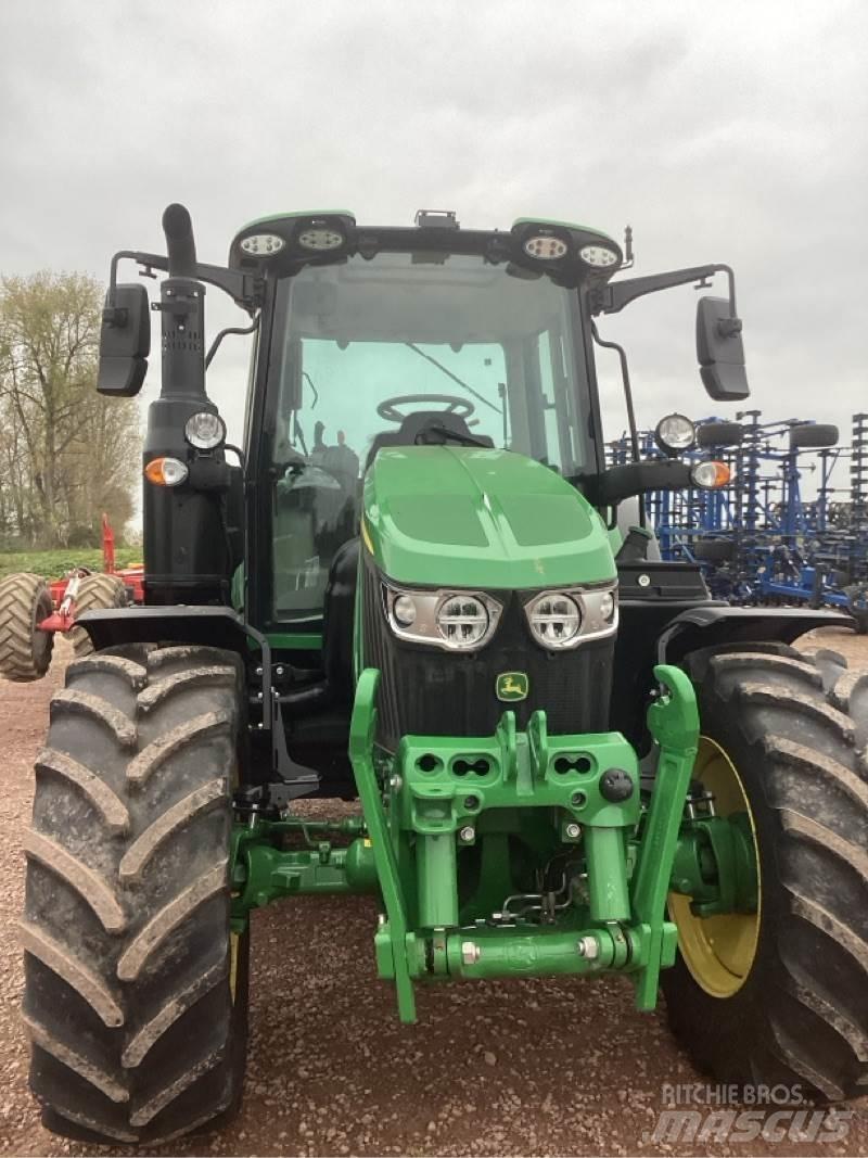 John Deere 6120M Трактори