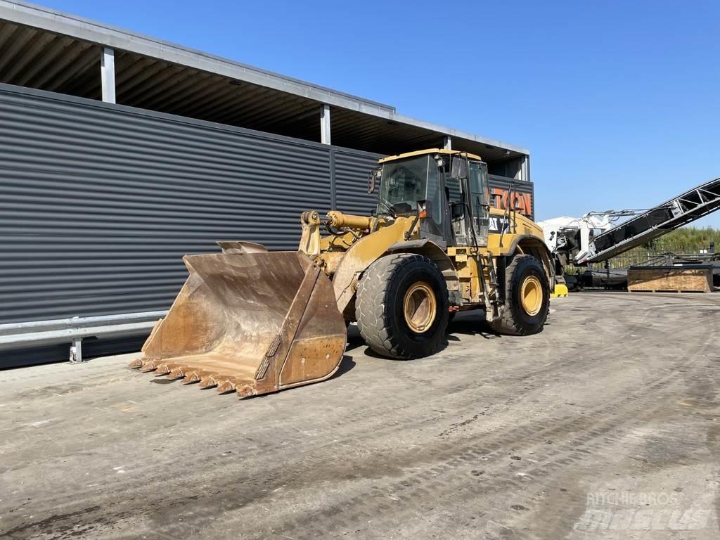 CAT 966H Колесни товарачи