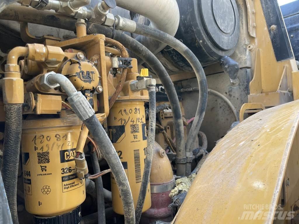 CAT 966H Колесни товарачи