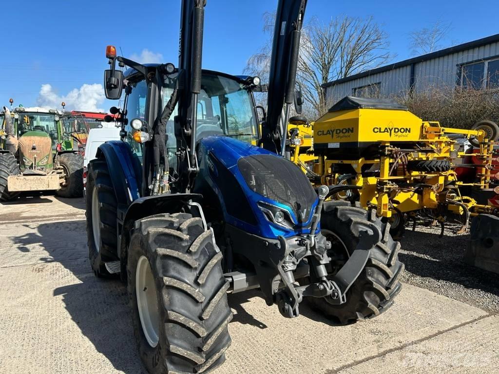 Valtra G 125 EA Трактори