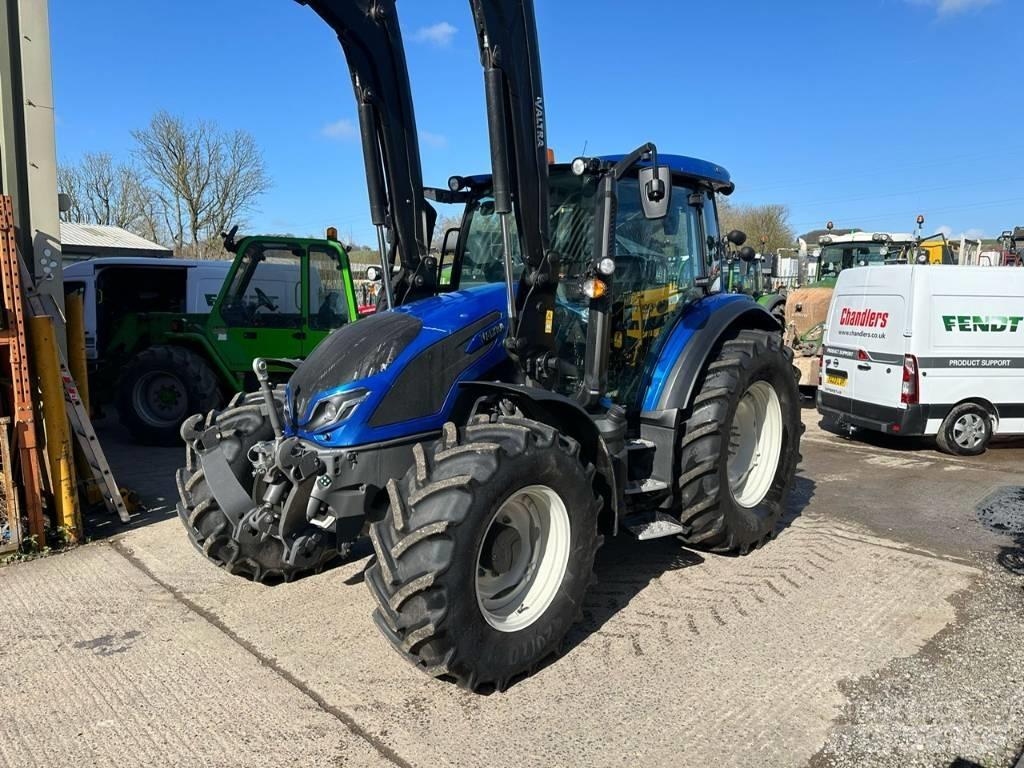 Valtra G 125 EA Трактори