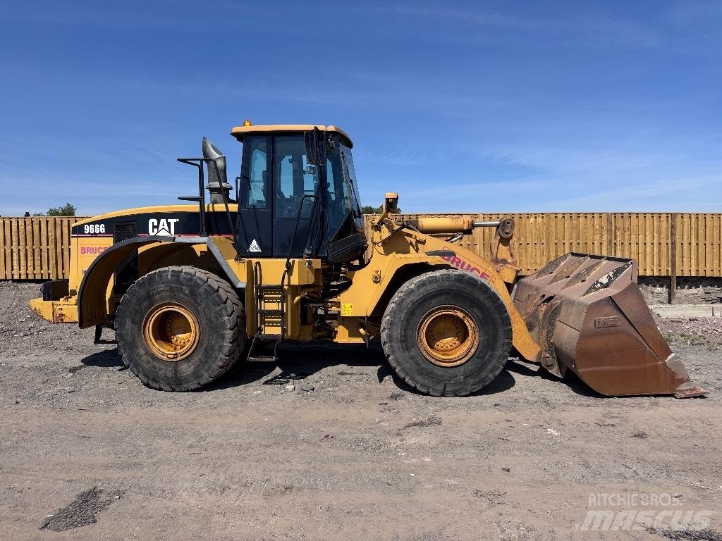 CAT 966 G Колесни товарачи