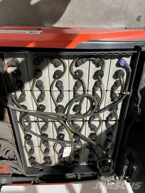 Linde E16-02 Електрически вилични кари-повдигачи