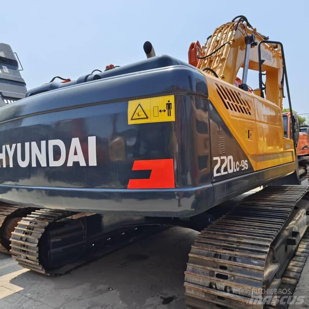 Hyundai 220lc-9s Верижен екскаватор