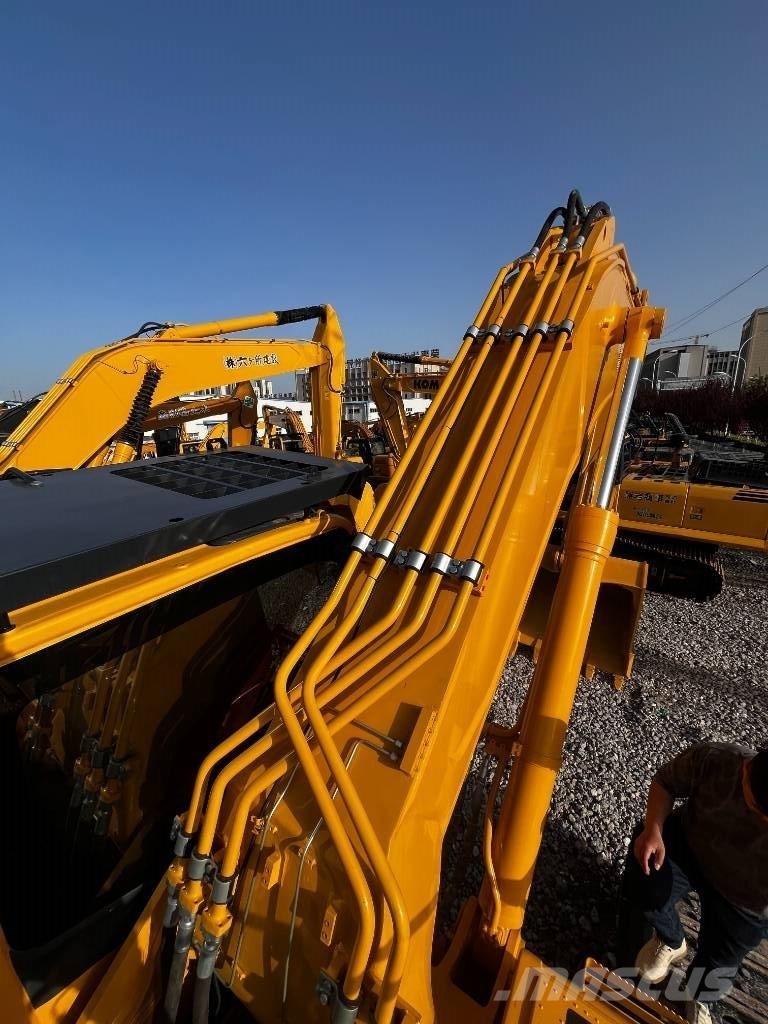 Komatsu PC450-8 Верижен екскаватор