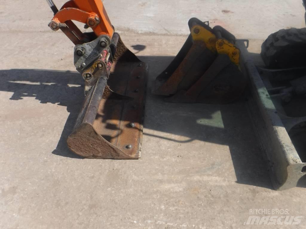 Hitachi ZX 26 U-6 Мини екскаватори < 7 т