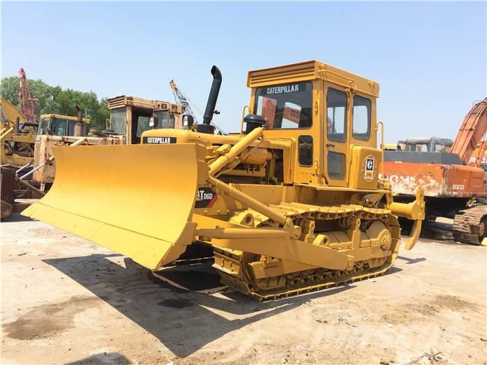 CAT D 6 D Верижни булдозери
