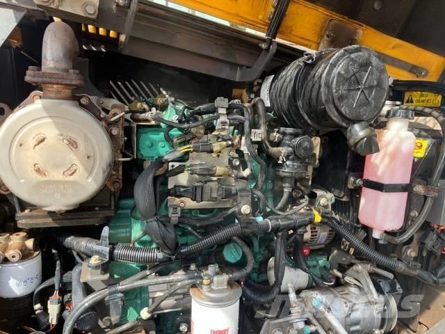 Volvo ECR 88 D Средни екскаватори 7т - 12т