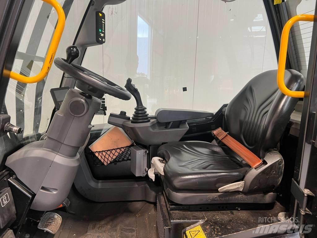 JCB TLT30-19D-2WD Дизелови камиони