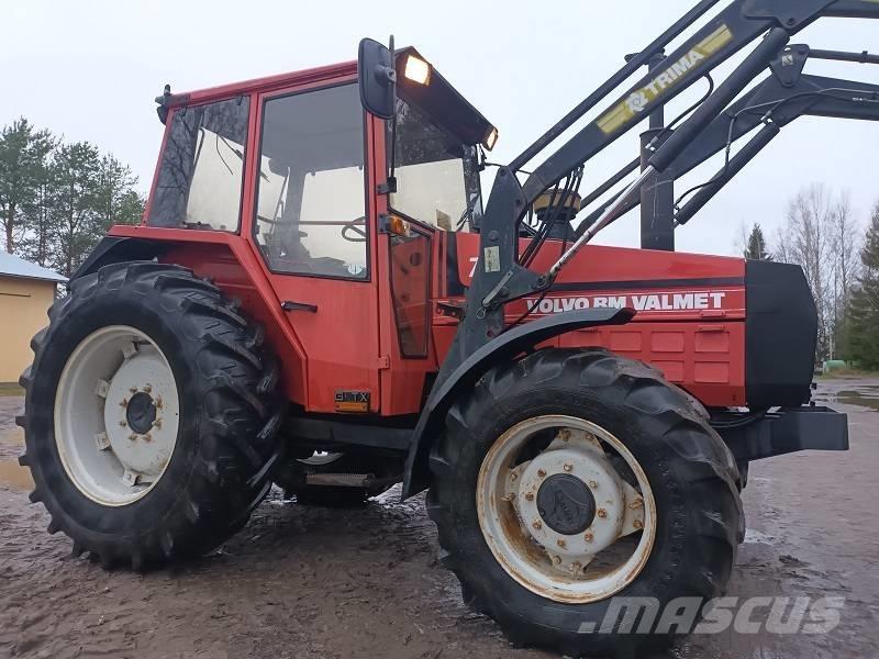 Valmet 705 Трактори