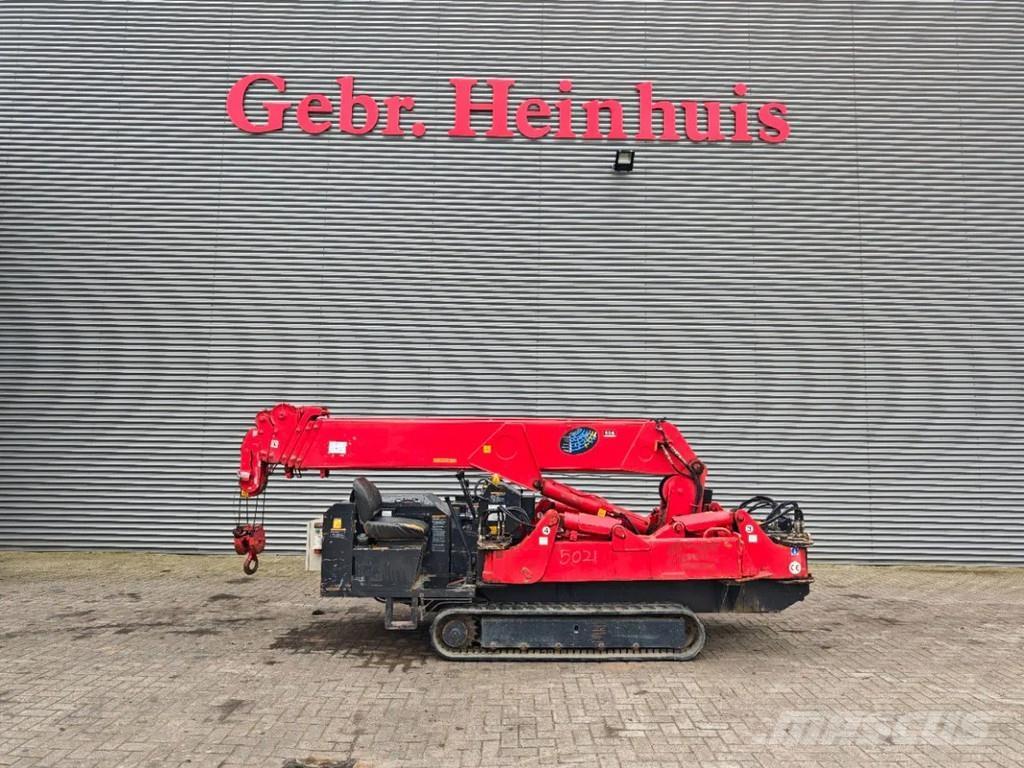 Unic URW 506 CDE Верижни кранове
