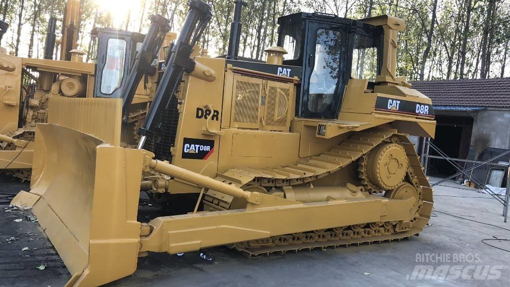 CAT D8R Верижни булдозери

