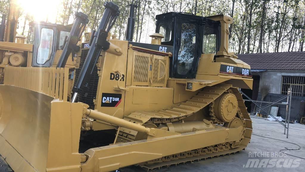 CAT D8R Верижни булдозери
