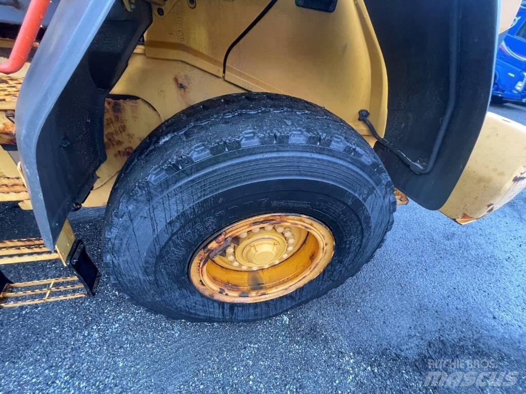 Volvo L 90 G Колесни товарачи
