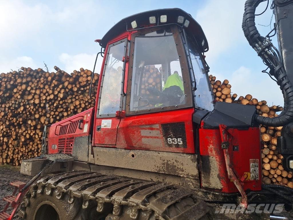 Komatsu 835 Форуардери