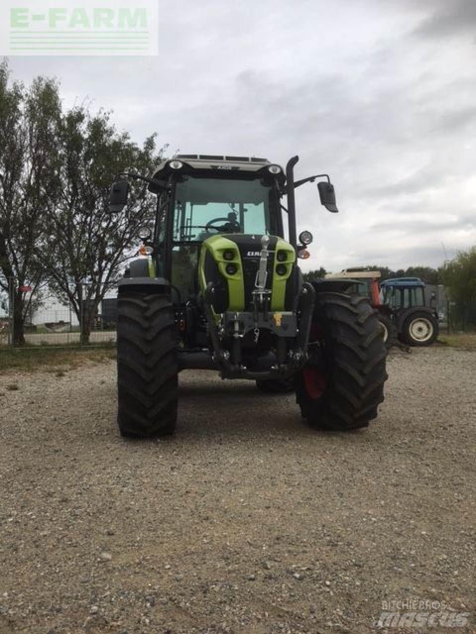 CLAAS axos 240 Трактори