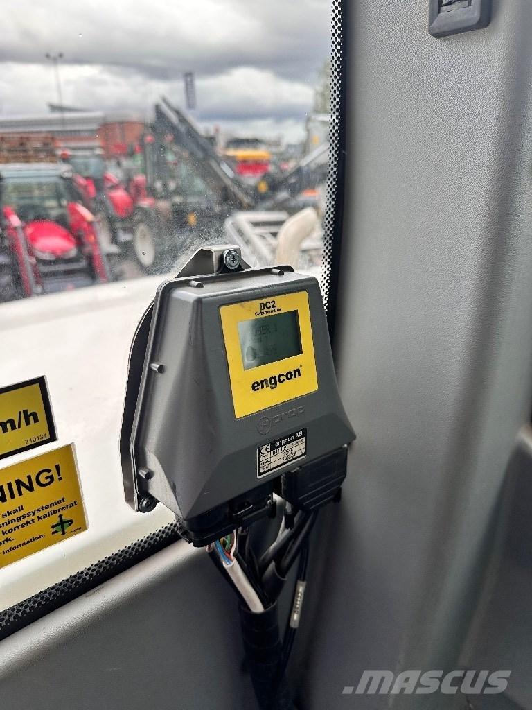 Schaeff TW 110 Колесни екскаватори