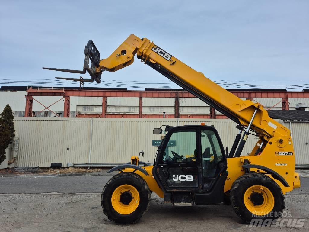 JCB 507-42 Телескопични товарачи