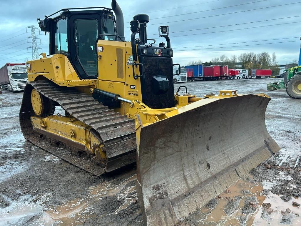 CAT D 6 LGP Верижни булдозери
