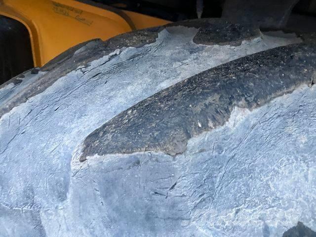 JCB 3 CX Super Товарач със заден ексватор